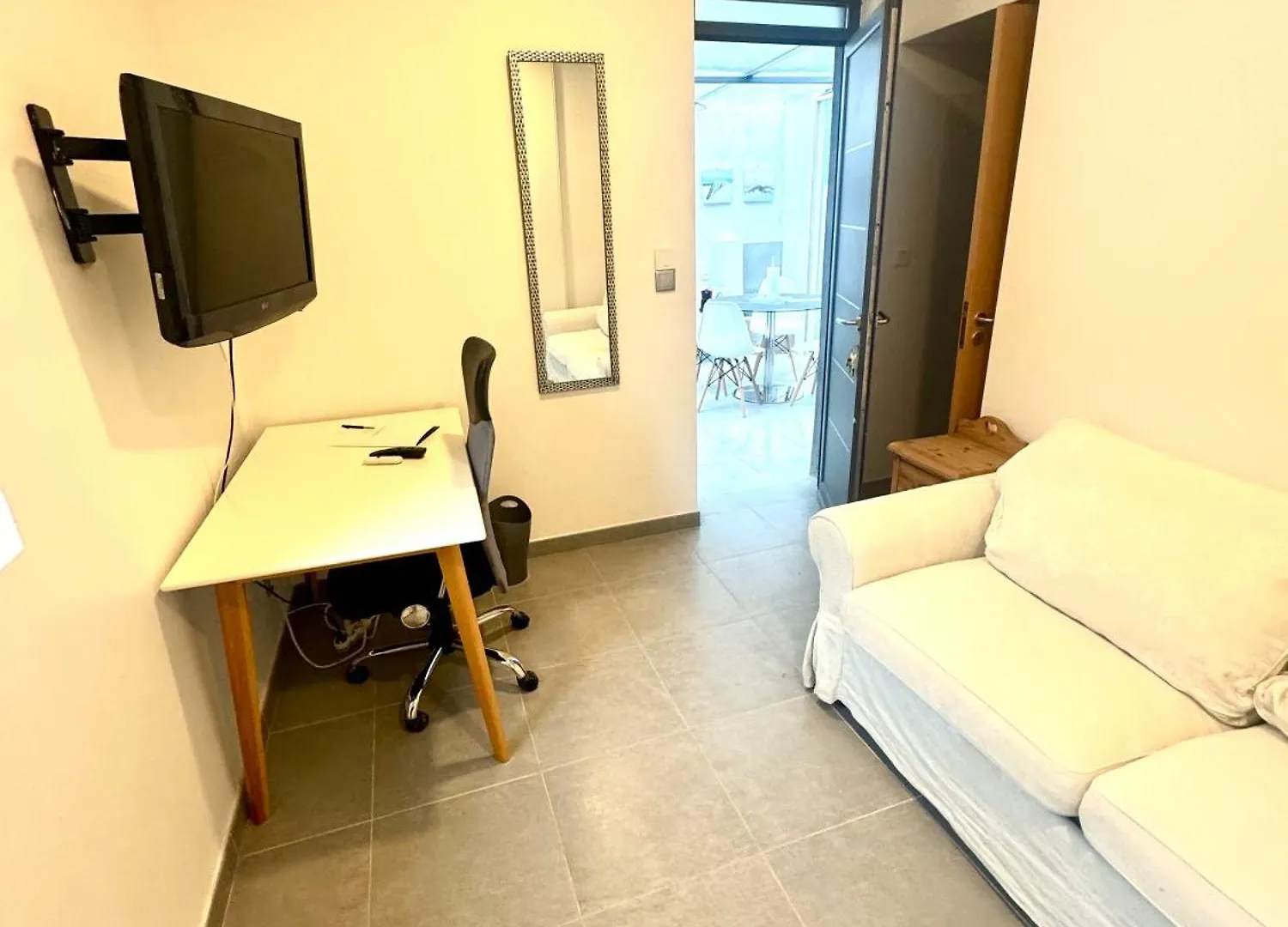 Appartement Jardin 10Mn Centre Nice Apartment